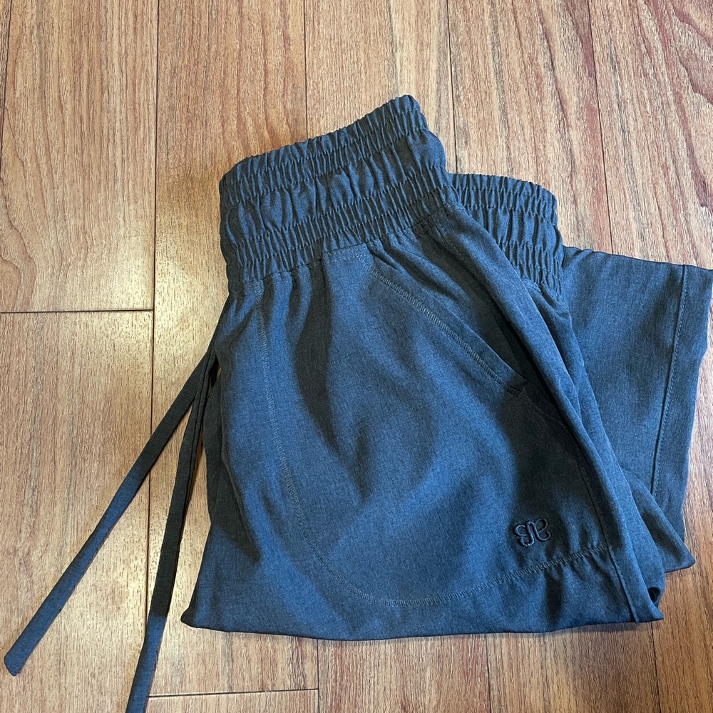ALBION fit joggers grey XS EUC